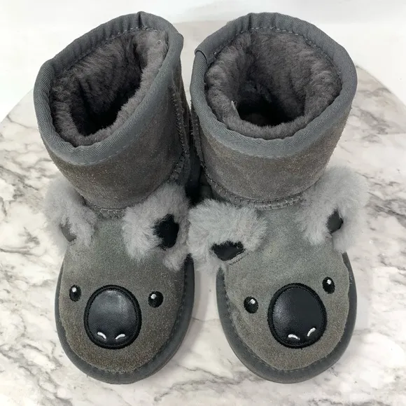 Ugg EverAU Koala Kids Suede Shearling Lined Soft Boots Classic Cozy Warm Casual