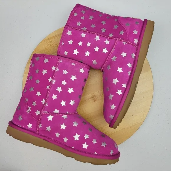 UGG Girls Fleecy Velvet Leathet Warm Faux Fur  Pink Boots with Stars Size 5