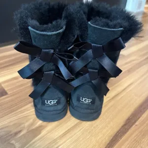 UGG Kids Black Bow Boots