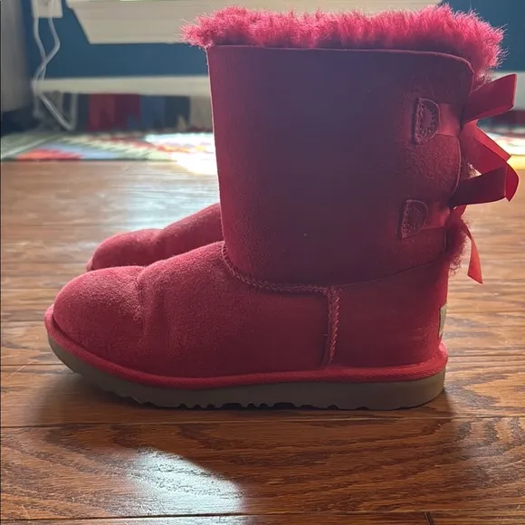 UGG Kids Boots in Red with Bows