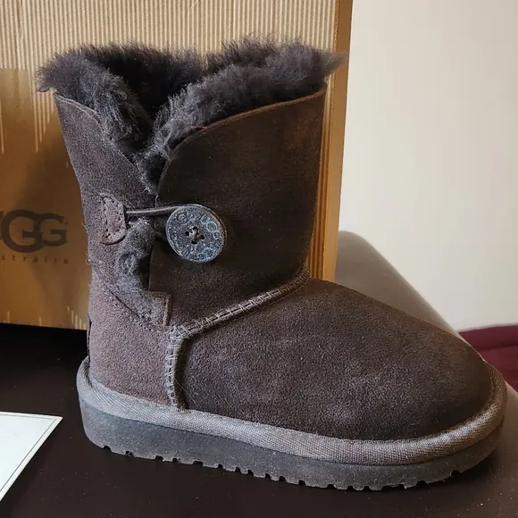 UGG Kids Brown Boots. Size 8