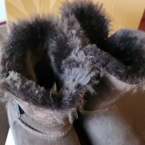 UGG Kids Brown Boots. Size 8