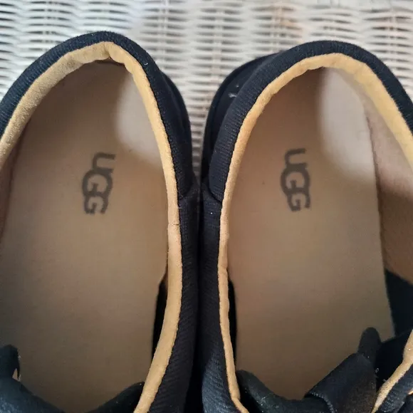 Ugg Men's Lightweight Greyson Black Slip On Sneaker Shoe Size 11