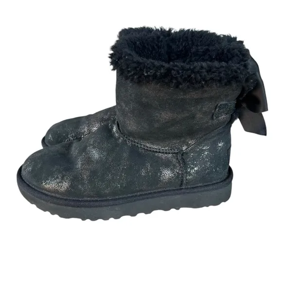 UGG Mini Bailey Bow Glimmer Plush Winter Boots Black Glitter Shimmer Size 5 GUC