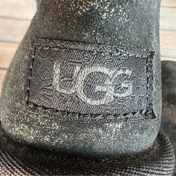 UGG Mini Bailey Bow Glimmer Plush Winter Boots Black Glitter Shimmer Size 5 GUC