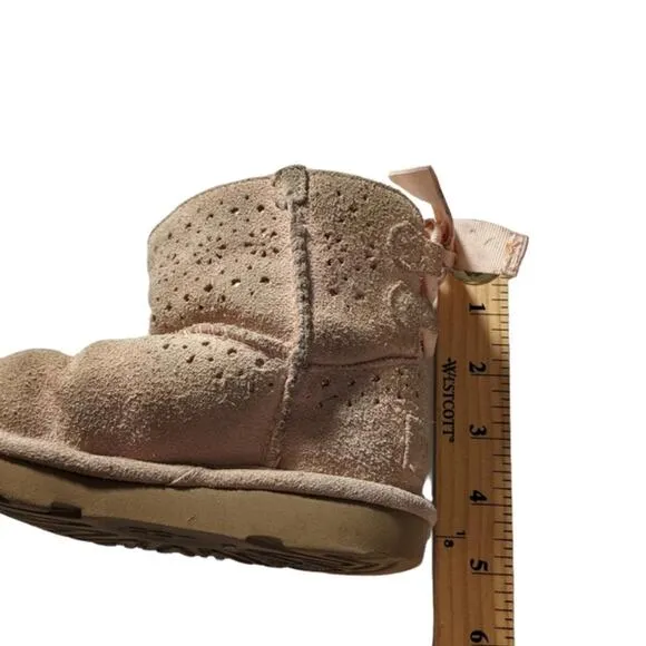 UGG mini baily bow II  kid's Size 9 in Pink