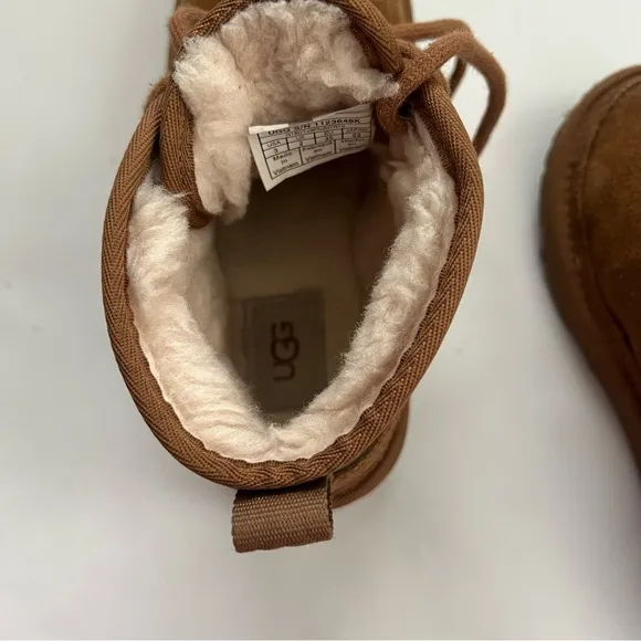 UGG Neumel Chromatic Shoes Chestnut Big Kids Size 3 Iridescent Chukka Rainbow