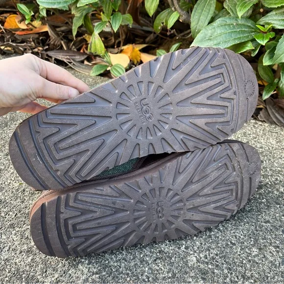 UGG Neumel Donegal Stout Brown Leather Wool Chukka Boots