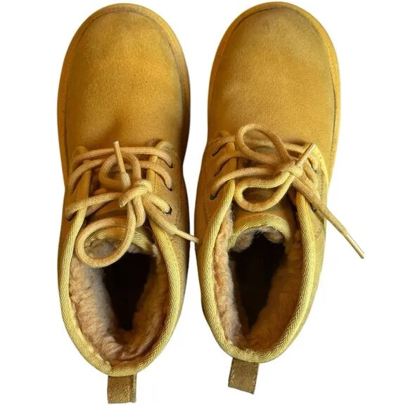 UGG Neumel II Canary Suede Women’s /Junior's Ankle Chukka Boots Sz 4 US/ 36 EU