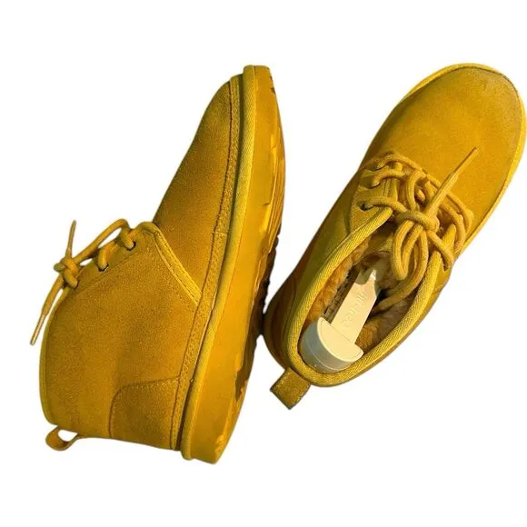 UGG Neumel II Canary Suede Women’s /Junior's Ankle Chukka Boots Sz 4 US/ 36 EU