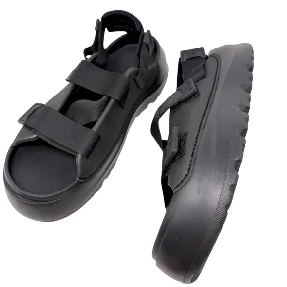 UGG Stratus Mens Size 11 Platform Strappy Waterproof Sport Sandals Black NWT