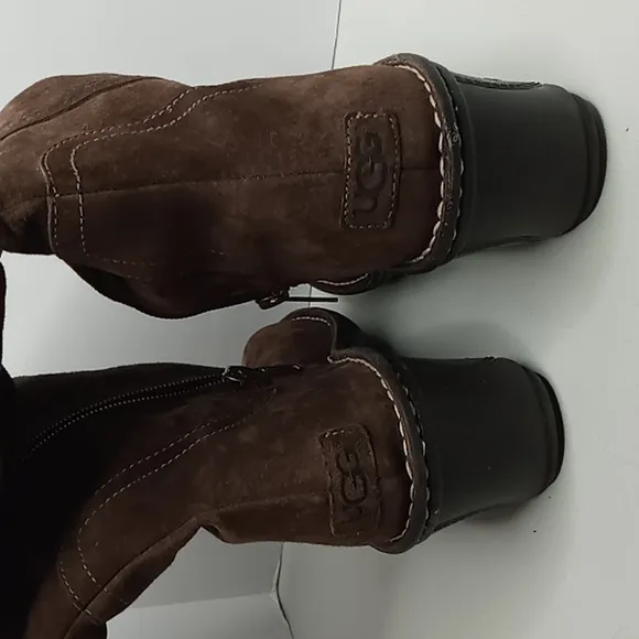 UGG Suede &amp; Sheepskin Tall Wedge  Boots w/ Zippers - Brown - size 9