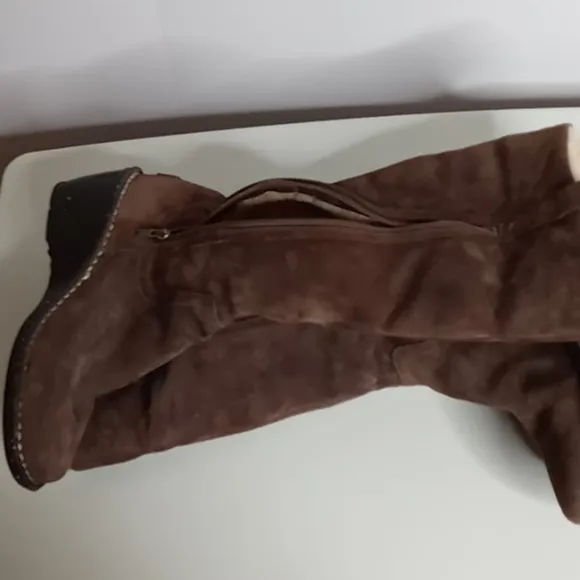 UGG Suede &amp; Sheepskin Tall Wedge  Boots w/ Zippers - Brown - size 9
