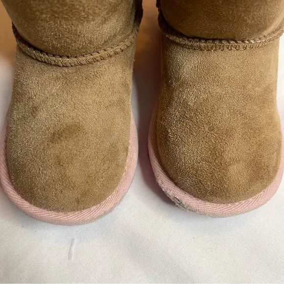 UGG T Mini Baley Bow 11 winter 🥶  baby toddler boots