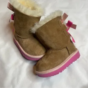 UGG T Mini Baley Bow 11 winter 🥶  baby toddler boots