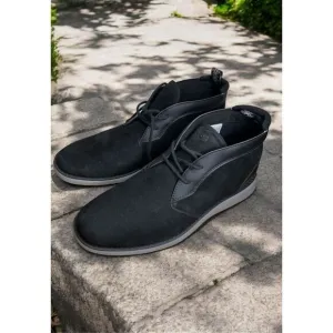 UGG Union Men's size 11 Waterproof Chukka Boots Leather Black Worn once #11049