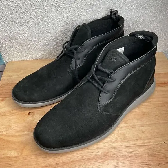 UGG Union Men's size 11 Waterproof Chukka Boots Leather Black Worn once #11049