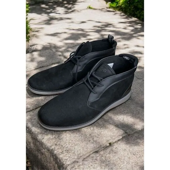 UGG Union Men's size 11 Waterproof Chukka Boots Leather Black Worn once #11049
