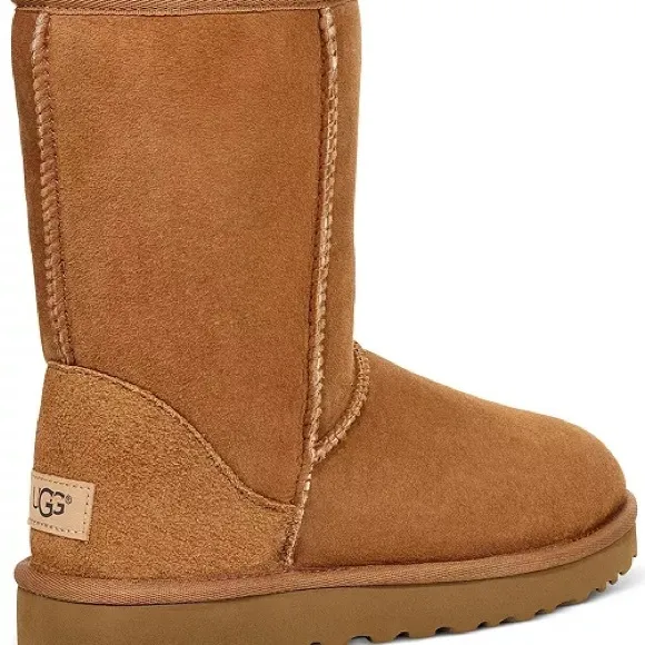 UGG USA 7 Classic Short II Boots Winter Warm Boho Chesnut Leather