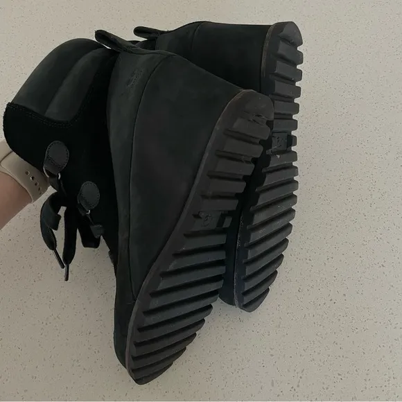 Ugg Valory Black Wedge Booties Size 8.5