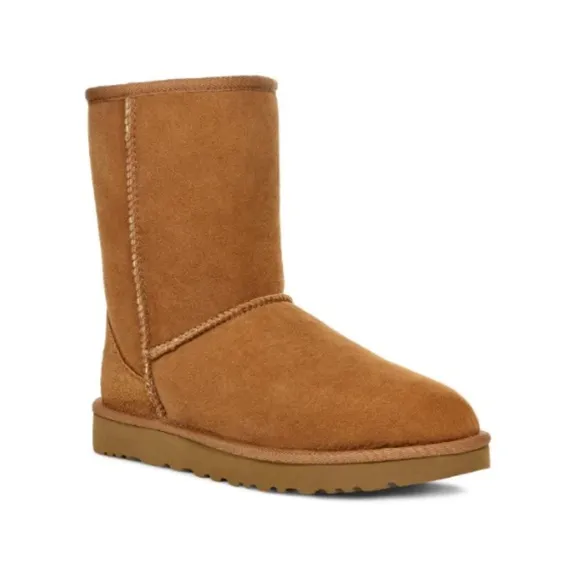 UGG Women's Classic Short II Sheepskin Boots Chestnut Brown NEW IN BOX Size 7