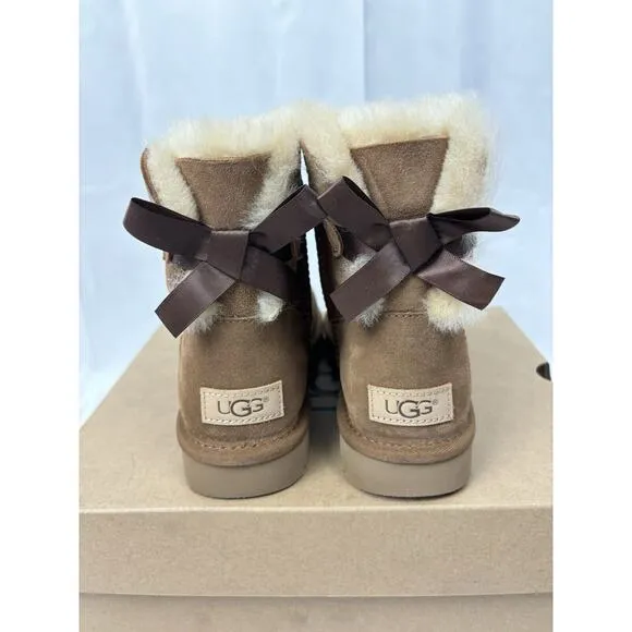 UGG Women's Mini Bailey Bow II Chestnut Boots Sz 6 New In Box