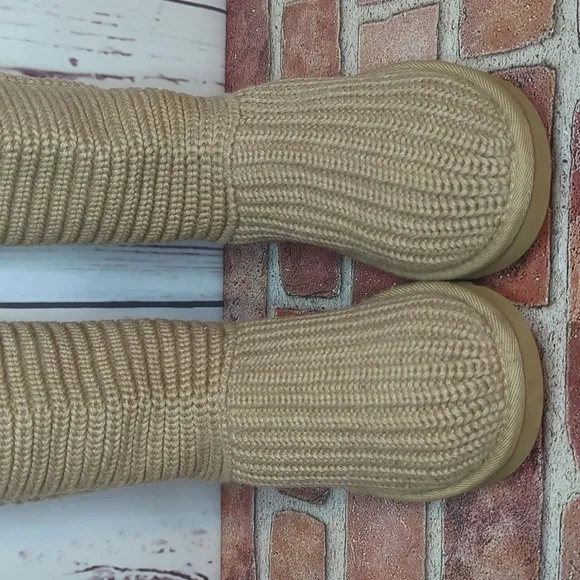 UGG Y2K Classic Cardy Knit Sweater Boots 7 Chestnut Tall Shearling RARE Retired
