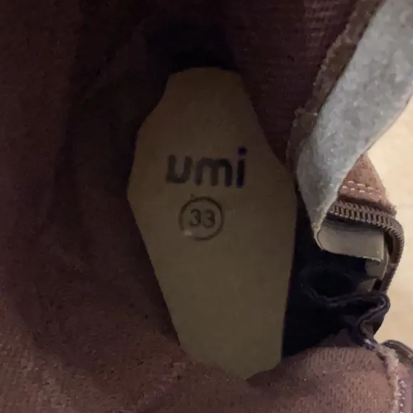 UMI girl leather upper studded brown boots size 1.5, Euro 33, water resistant
