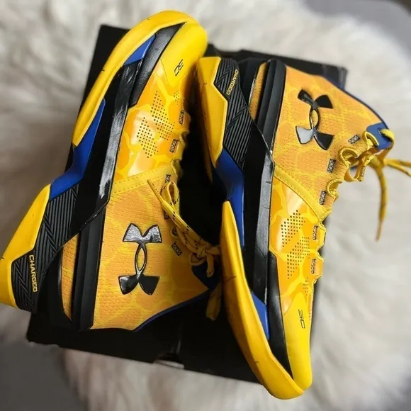 Under Armour Curry 2 Bang Bang Men SIZE 7 Women SIZE 8.5. NIB!