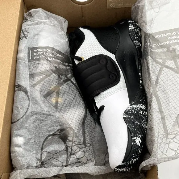Under Armour Youth Boys Basketball Shoes Size 4Y White Black Lace Up Sneakers