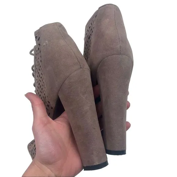UO Delicacy Kobe Taupe Suede Lace Up Peep Toe Ankle Boots Heel Bootie 7.5