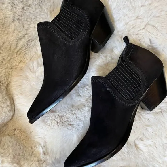 🎩🗝️UPDATED! NWOB $215 SCHUTZ Jacqueline Western-style Black Suede Booties
