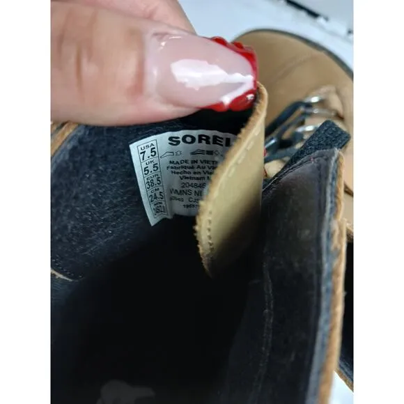 USED Sorel Women's Joan Now Lace Boots - Caribou Buff/Black -Size 7.5