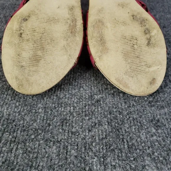 Valentino Sandals Womens Size 7 Pink Slip On Logo Fuxia Casual Flat Logo Emblem