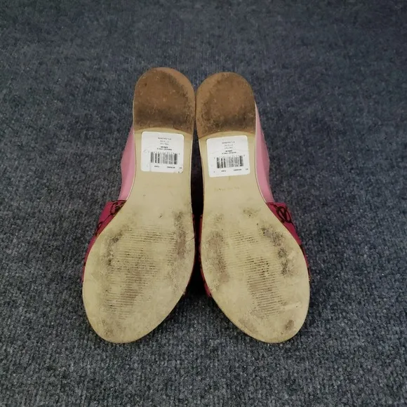 Valentino Sandals Womens Size 7 Pink Slip On Logo Fuxia Casual Flat Logo Emblem