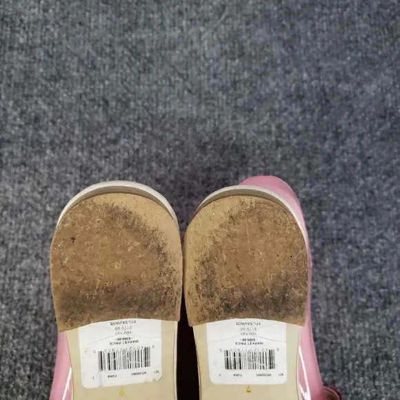 Valentino Sandals Womens Size 7 Pink Slip On Logo Fuxia Casual Flat Logo Emblem