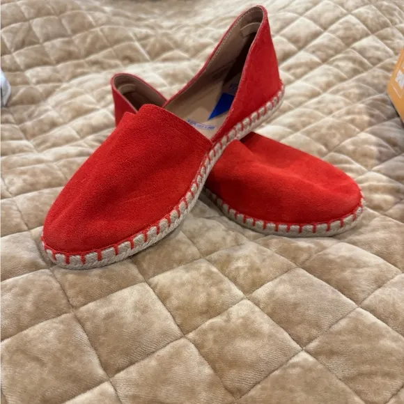 VERBENA “Carmen suedes leather espadrille flats” in red! ❤️So cute and comfy❤️