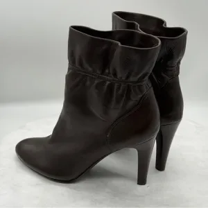 Via Spiga Brown Heeled Boots Sleek Design Size 7.5 M