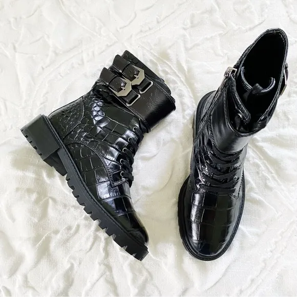 Vince Camuto Fawdry Bootie Size 5.5 New