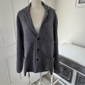 Vince Wool blend charcoal gray blazer size 12
