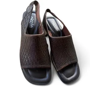 Vintage 90’s Nicole Brown leather Woven Sandals