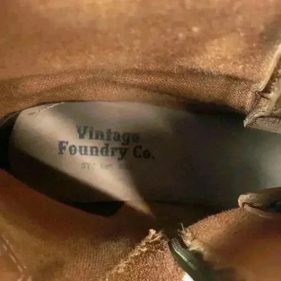 Vintage foundry size 7 boots leather style VFL186 Gemma