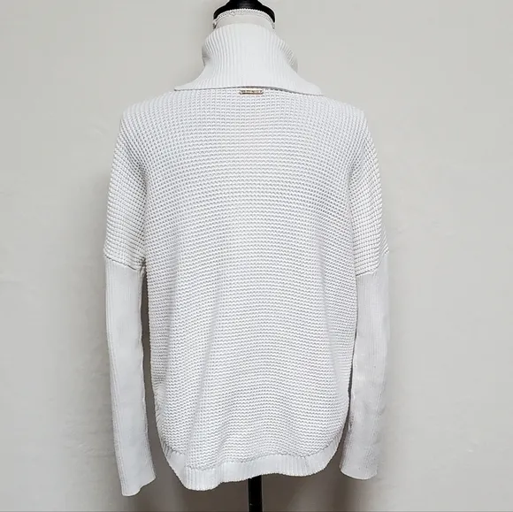 VINTAGE Michael Michael Kors White Waffle Knit Drop Shoulder Turtleneck Sweater