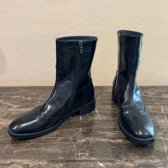 Water Resistant Black Leather Western Wingtip Boots
