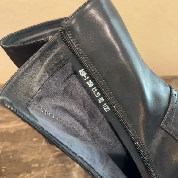 Water Resistant Black Leather Western Wingtip Boots