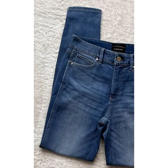 White House Black Market WHBM Curvy-Fit High-RiseCashmere Denim Skinny Jeans