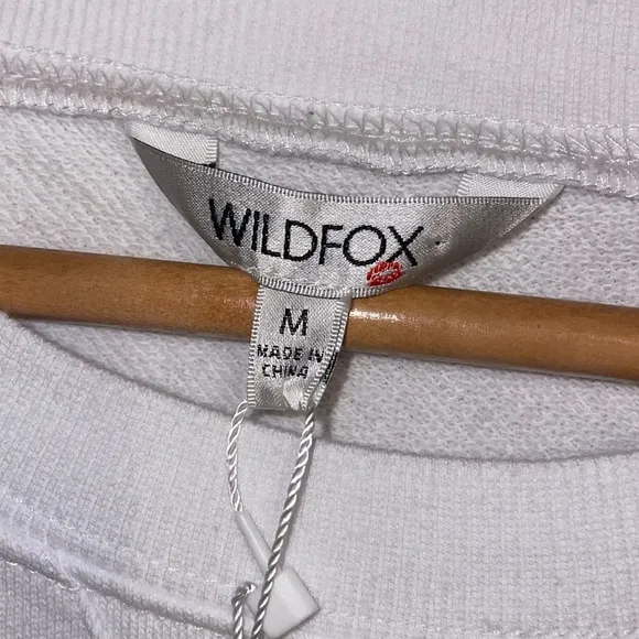 •WILDFOX•NWT LUCENT WHITE GRAPHIC &quot;OVERTHINKER&quot; CREWNECK SIZE MEDIUM