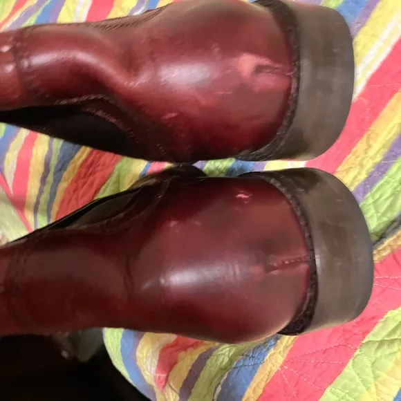 Wolverine 1000 Mile Darcy Riding Boots Cherry Red Leather Pull on Sz 5B