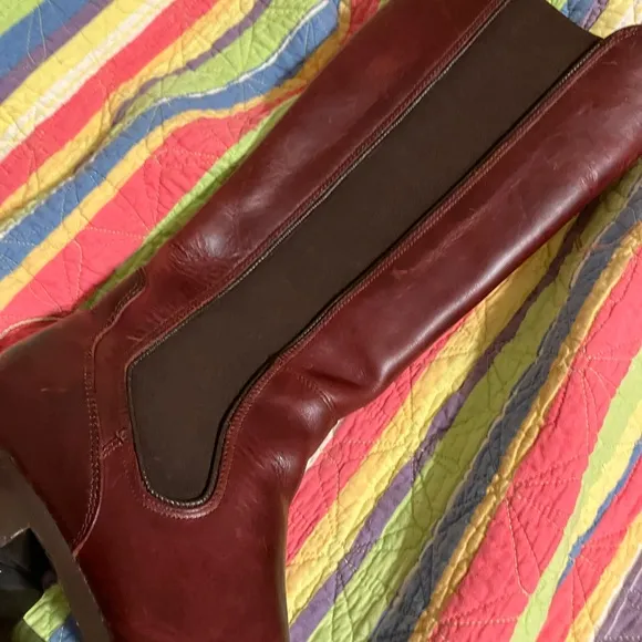 Wolverine 1000 Mile Darcy Riding Boots Cherry Red Leather Pull on Sz 5B