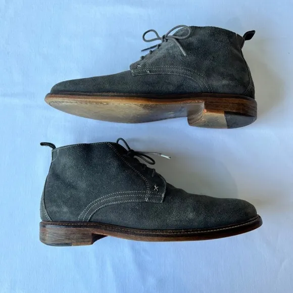 Wolverine Sz 12 gray suede chukka lace up low boots